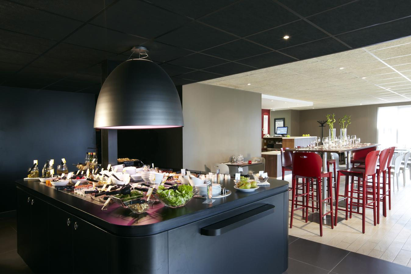 Kyriad Chateauroux - Saint-Maur Esterno foto
