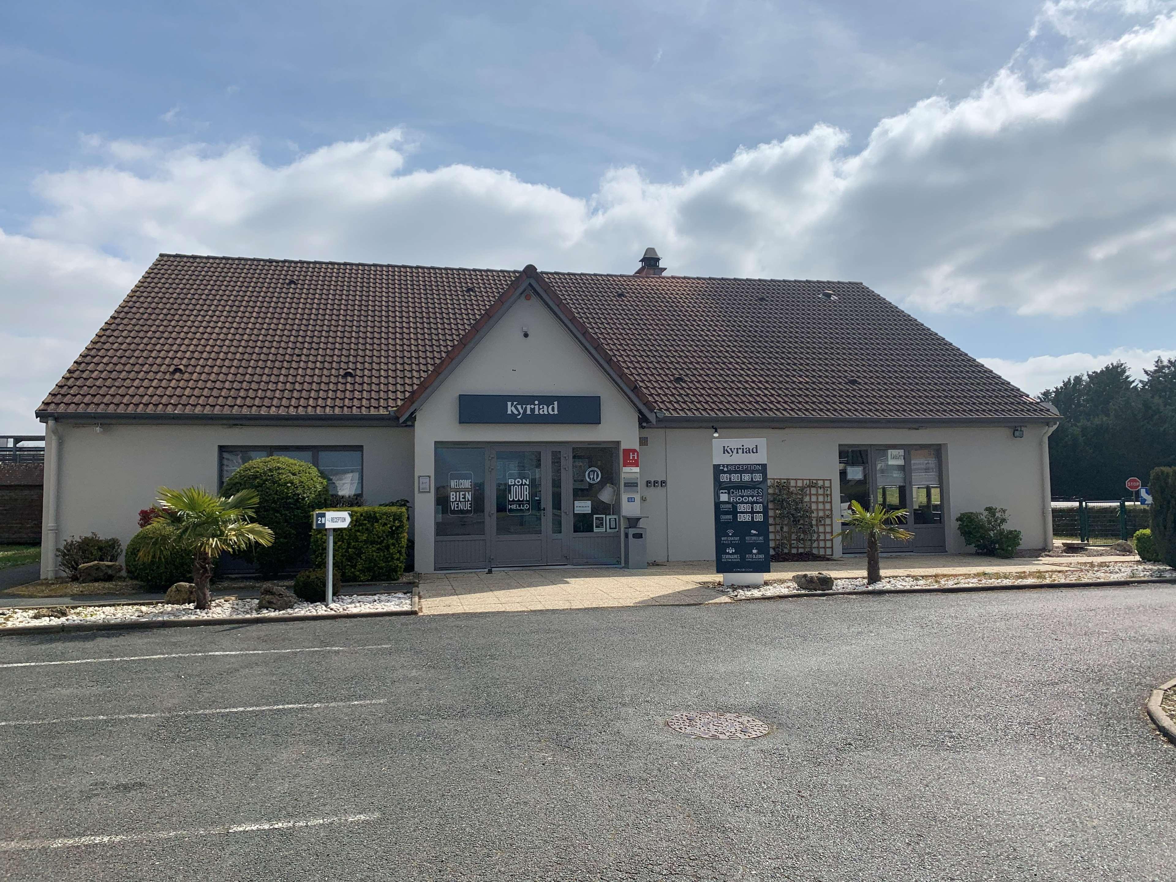 Kyriad Chateauroux - Saint-Maur Esterno foto