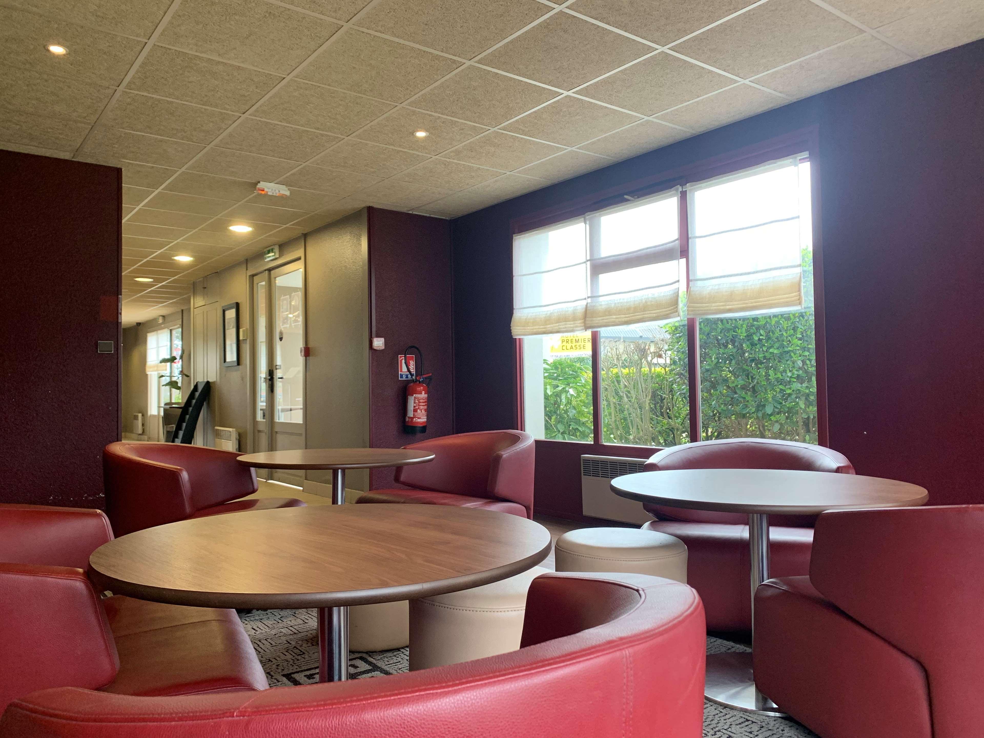 Kyriad Chateauroux - Saint-Maur Esterno foto