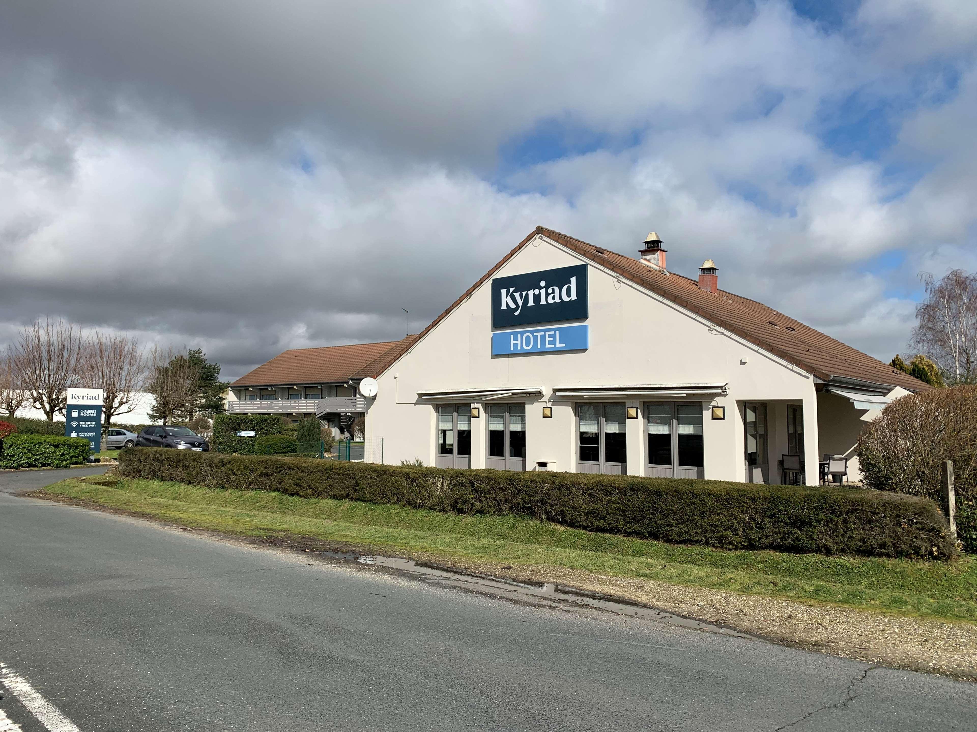 Kyriad Chateauroux - Saint-Maur Esterno foto