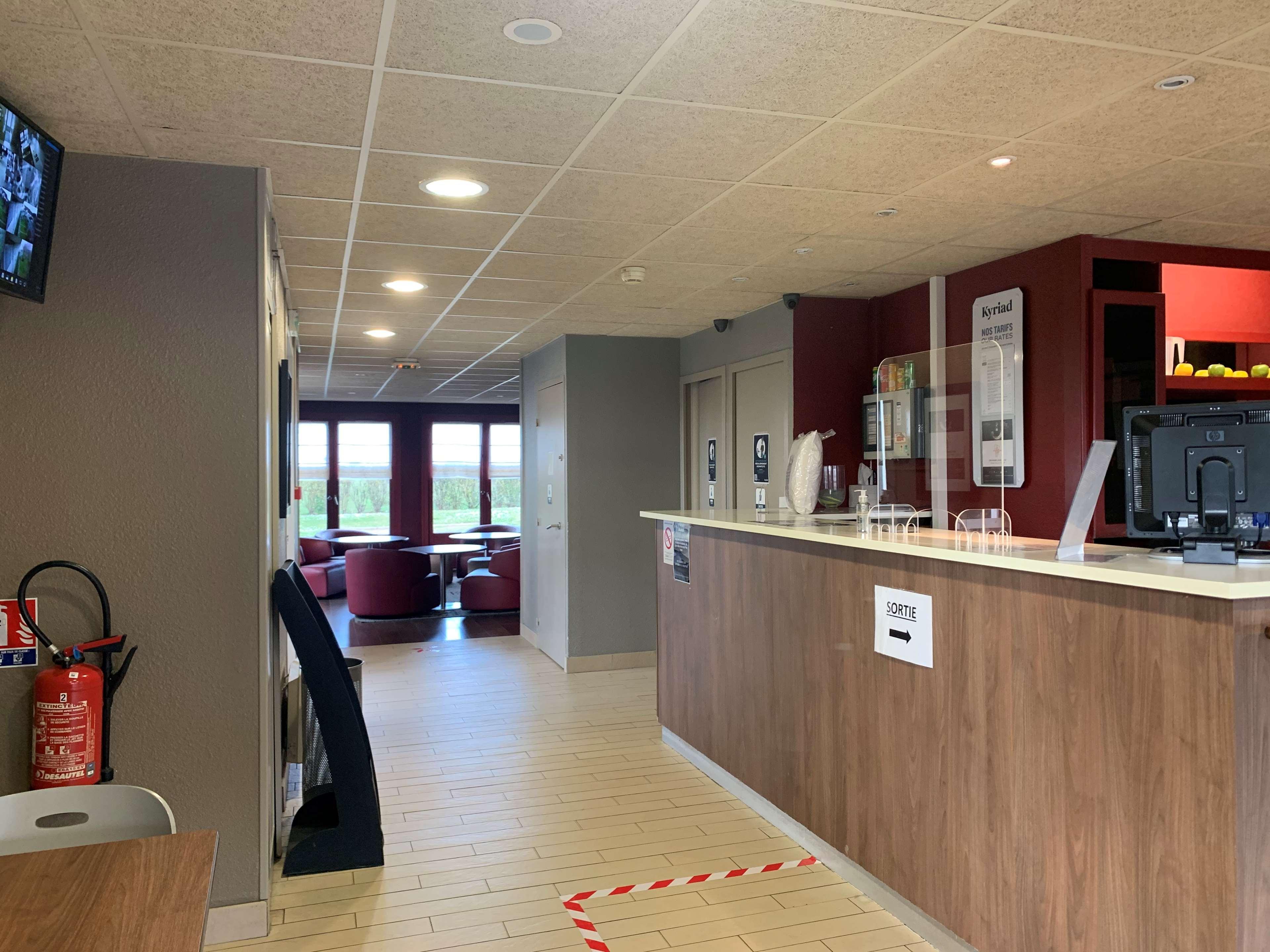 Kyriad Chateauroux - Saint-Maur Esterno foto