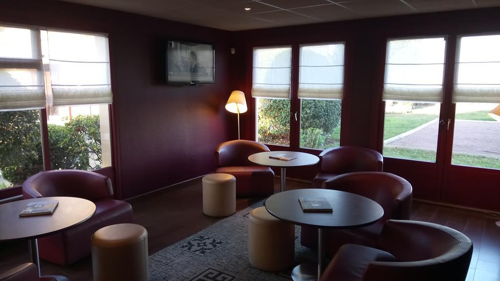 Hotel Kyriad Chateauroux - Saint-Maur Esterno foto