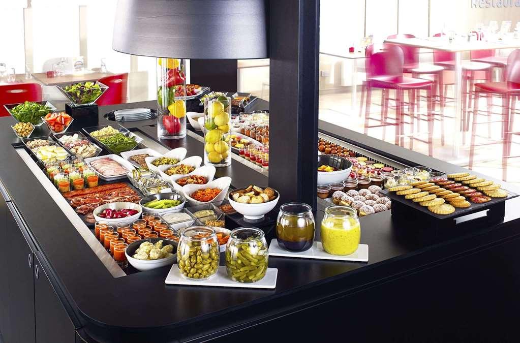 Kyriad Chateauroux - Saint-Maur Ristorante foto